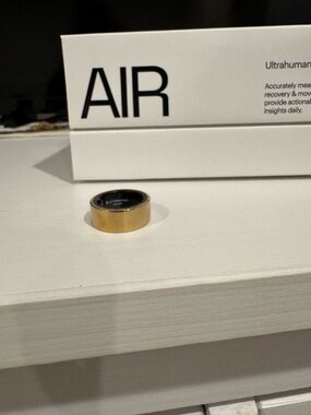 Oura Ring-style Smart Ring in Gold